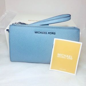 Michael Kors Jet Set Travel Pebble Leather Wallet
